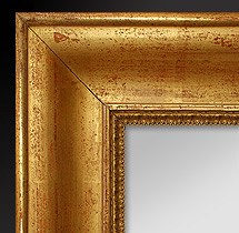 Détail miroir déco bois doré